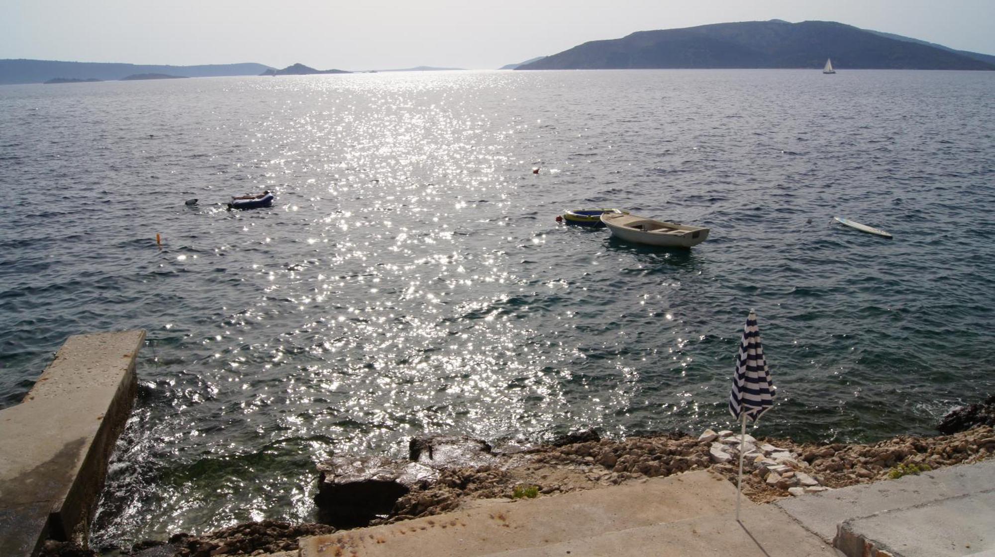 Apartments Niana With Heated Seawater Swimingpool Donji Okrug  Bagian luar foto